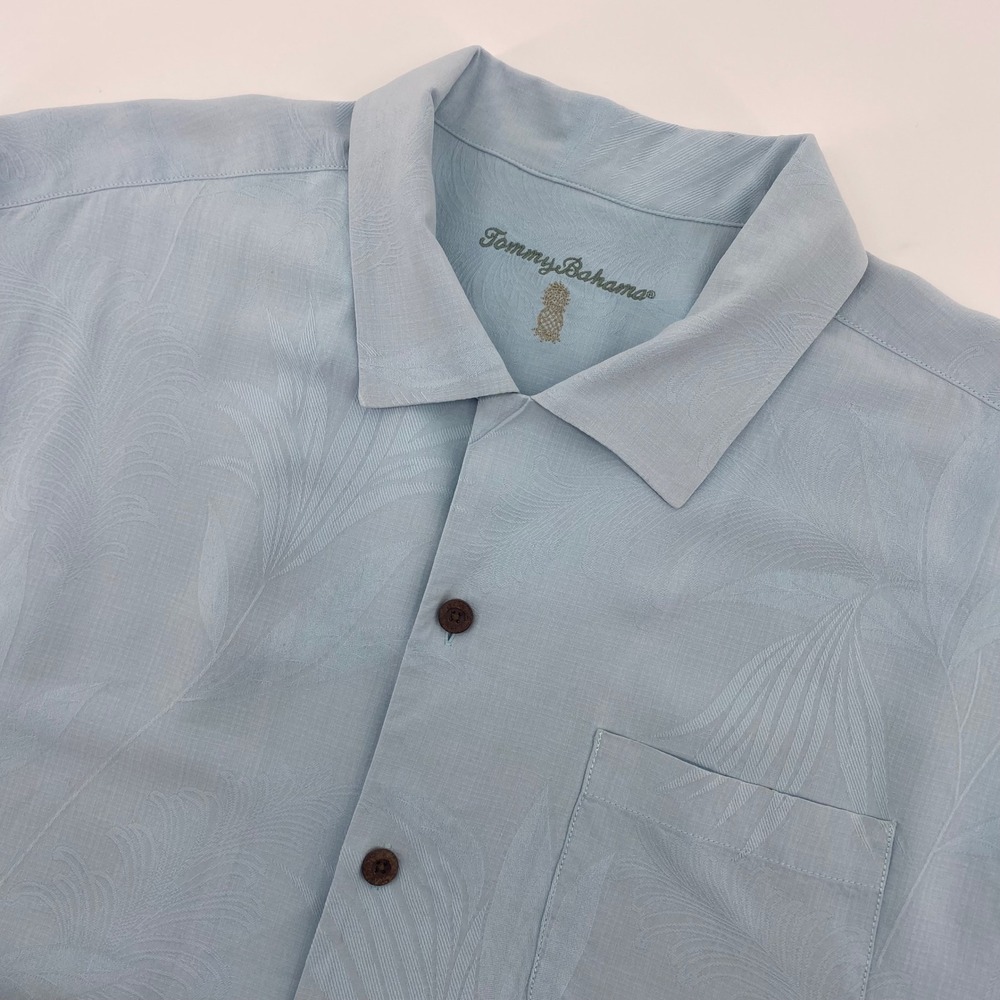 Tommy Bahama Silk Button Down Mens XL Blue Jacquard Palm Leaf Aloha Camp Shirt